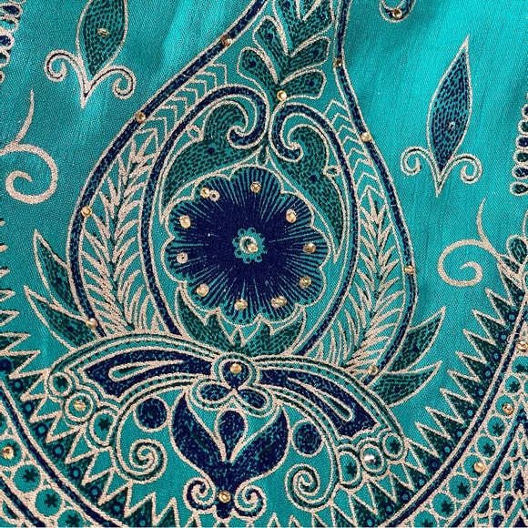 NWOT-ROYAL PAISLEY WOMEN'S GREEN & BLUE EMBROIDERED SKIRT-M - Picture 7 of 12